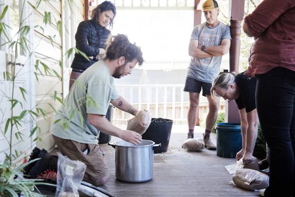 Mushroom Cultivation Workshop - Image 4
